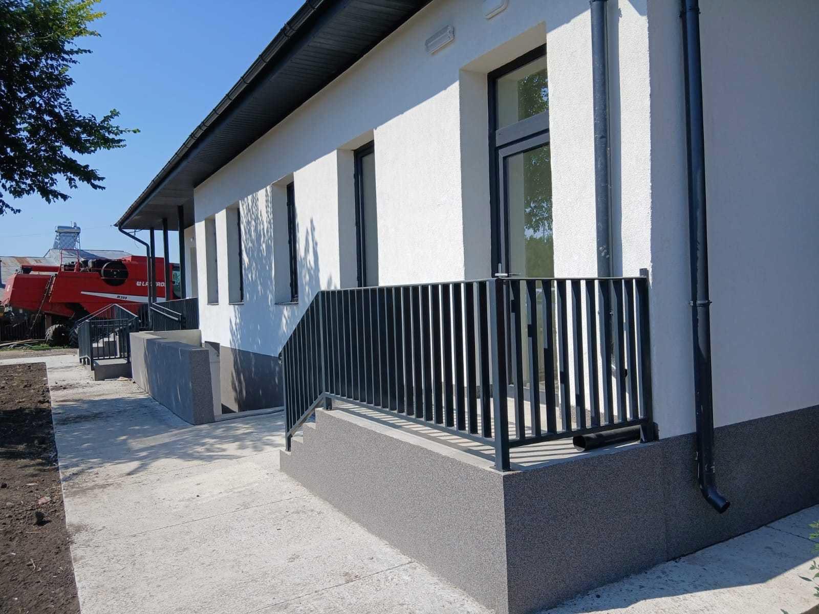 Fațada laterală